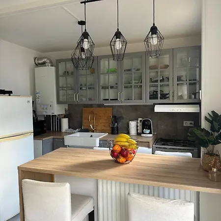 Gare Grignon Apartament